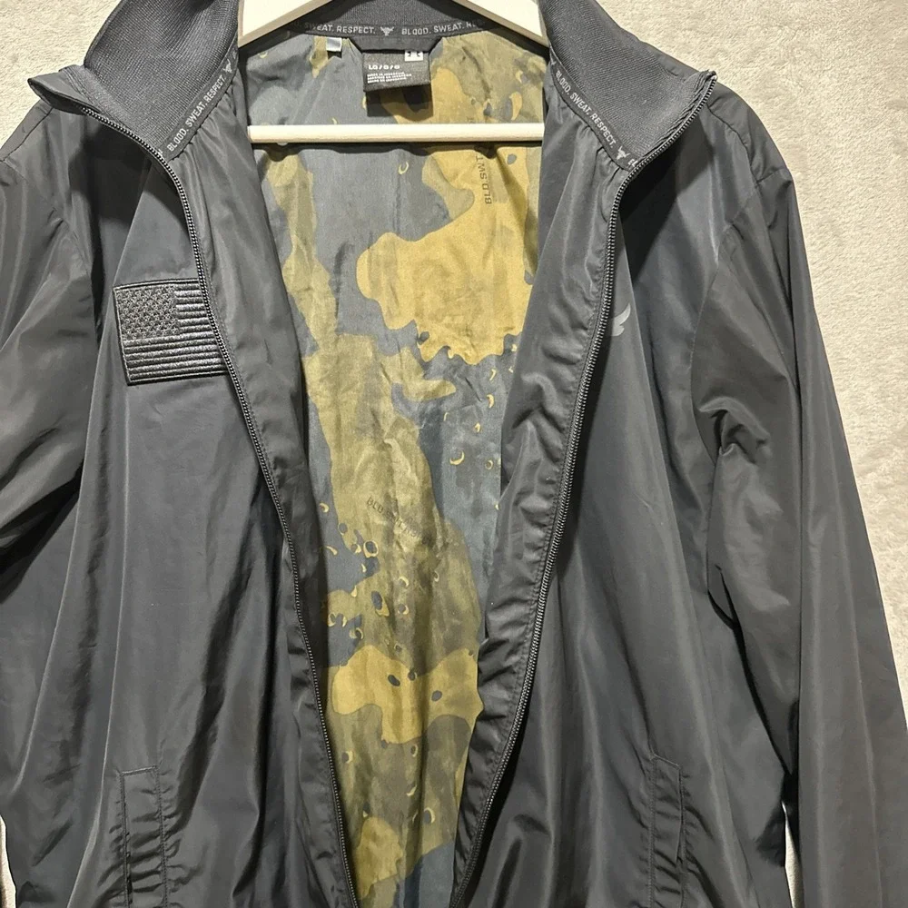 Under Armour Project Rock Freedom Bomber Jacket Mens Size L USA